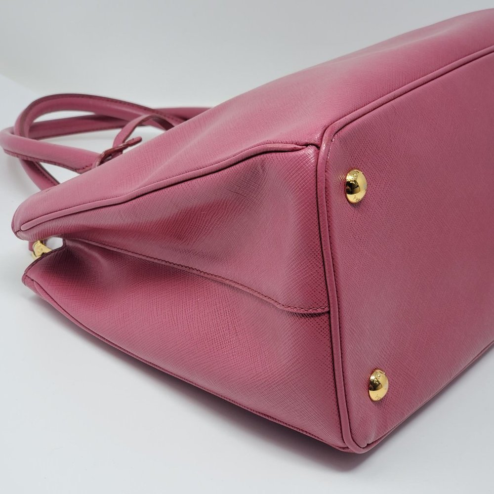 Auth Prada Galleria Medium Saffiano Crossbody Bag - Picture 11 of 16